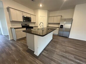 6059 Canyon Dawn Dr in Spring, TX - Building Photo - Building Photo