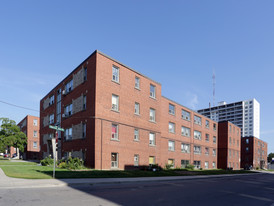 825 Concession St Apartments