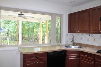 7 Wisina Ct in Medford, NJ - Building Photo - Building Photo