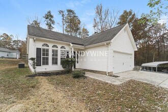 5831 Silver Eagle Dr in Charlotte, NC - Building Photo - Building Photo