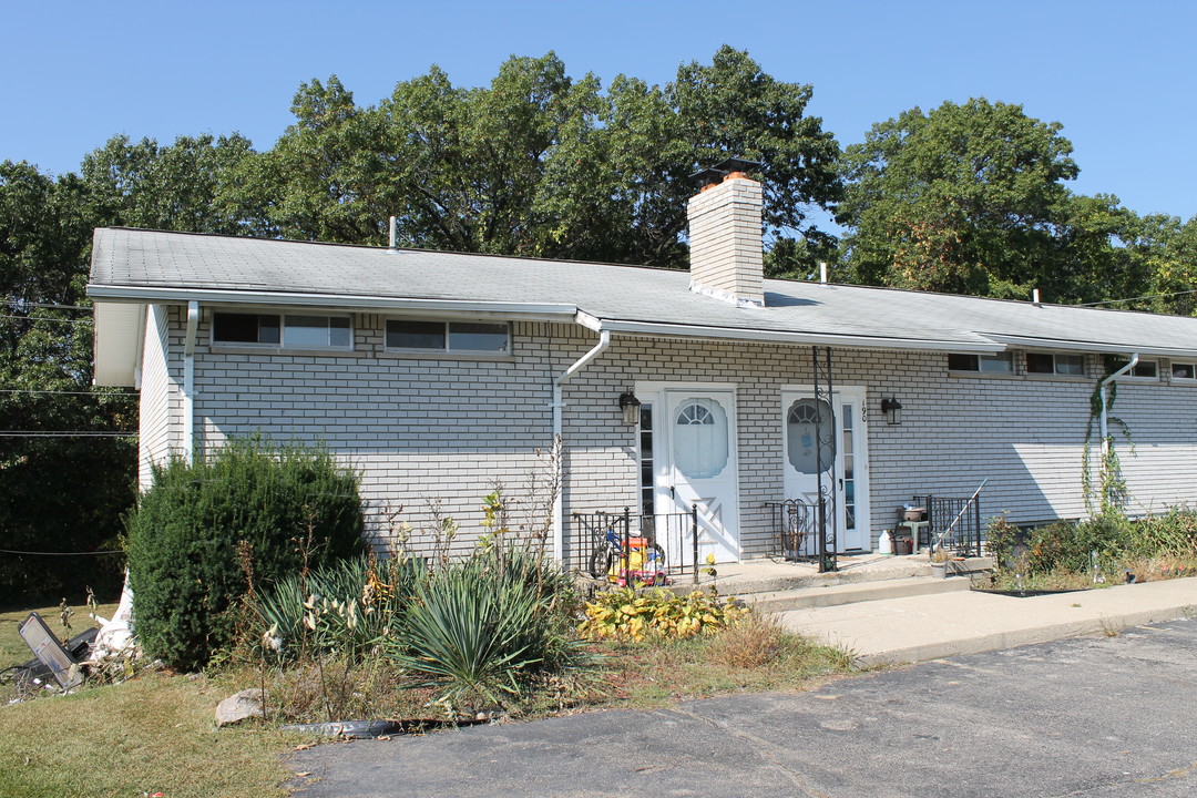 Summit View Apartments in White Lake, MI - Building Photo