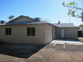 5071 Orinda Ave in Las Vegas, NV - Building Photo - Building Photo