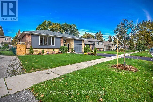 property at 14 Wareside Rd
