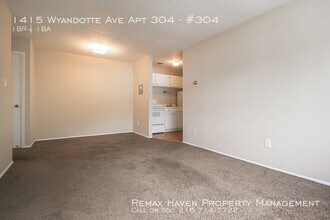 1415 Wyandotte Ave-Unit -#304 in Lakewood, OH - Building Photo - Building Photo