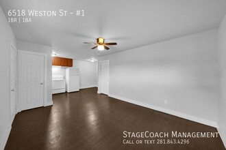 6518 Weston St in Houston, TX - Building Photo - Building Photo