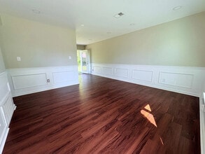 10806 Milwaukee Way in Louisville, KY - Building Photo - Building Photo