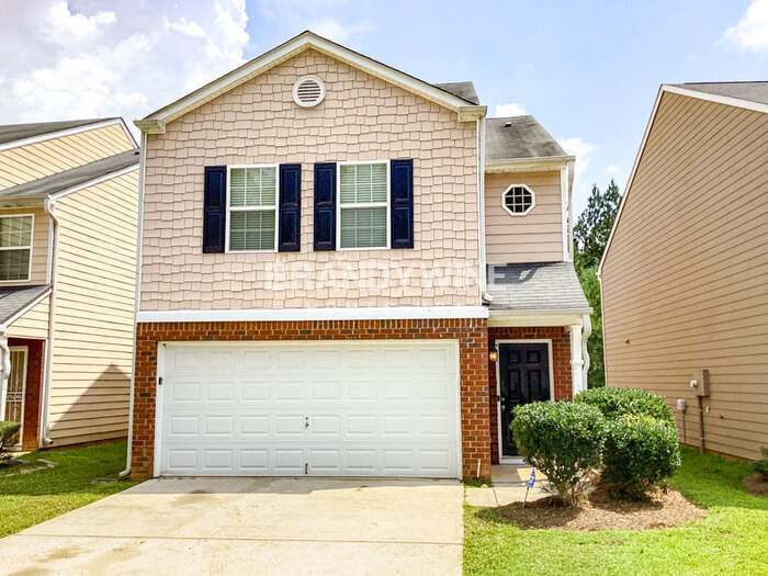 5284 Hanover St in Atlanta, GA - Building Photo