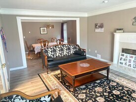 12466 Alliance Dr in Richmond, BC - Building Photo