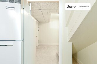 216 Ascot Pl NE in Washington, DC - Building Photo - Building Photo