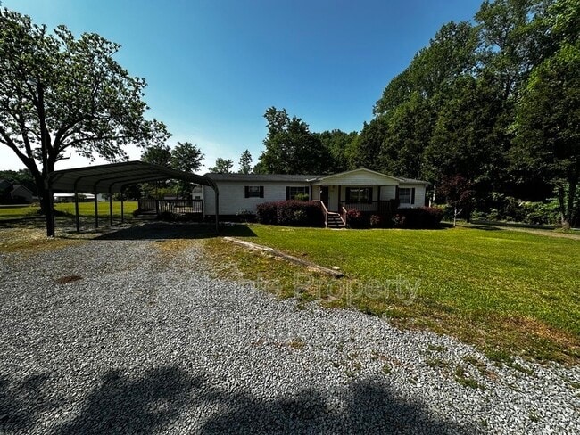 101 Spring Branch Ln in Angier, NC - Building Photo - Building Photo