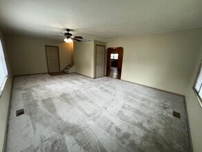 116 W Cypress St in Normal, IL - Building Photo - Building Photo