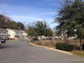 4262 Augustus Oak Ct in Tallahassee, FL - Building Photo