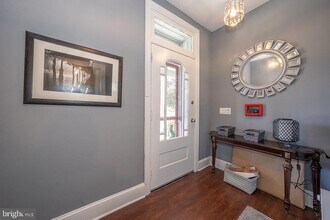 7350 Ridge Ave in Philadelphia, PA - Building Photo - Building Photo