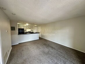 4899 S Dudley St in Littleton, CO - Foto de edificio - Building Photo