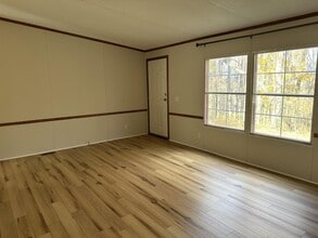 430 Lytle Cove Rd in Swannanoa, NC - Building Photo - Building Photo