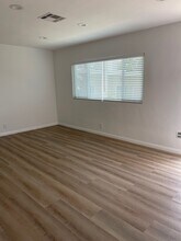 1143 Raymond Ave, Unit Raymond Unit B in Glendale, CA - Foto de edificio - Building Photo