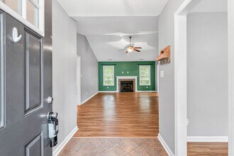 174 Live Oak Dr in Jacksonville, NC - Building Photo - Building Photo