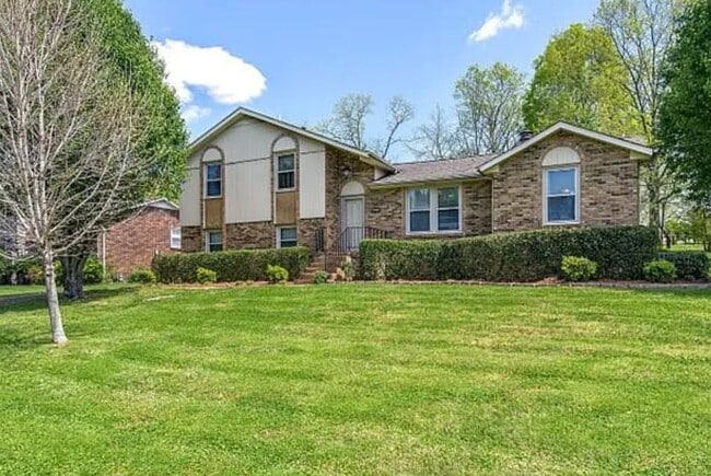 609 Monte Carlo Dr in Nashville, TN - Building Photo - Building Photo
