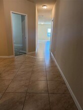 6624 San Isidro Dr in Austin, TX - Foto de edificio - Building Photo