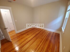 21 Moraine St in Boston, MA - Foto de edificio - Building Photo