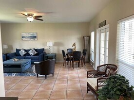 126 Pike St in South Padre Island, TX - Building Photo