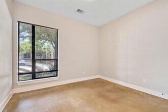 908 Freewater Ln in Austin, TX - Building Photo - Building Photo