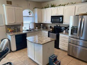 3817 Summersville Ln in Fort Worth, TX - Building Photo - Building Photo