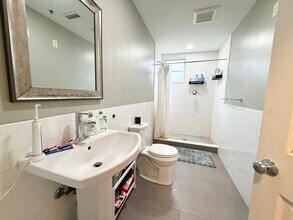 110 Chester St, Unit 1 in Boston, MA - Building Photo - Building Photo