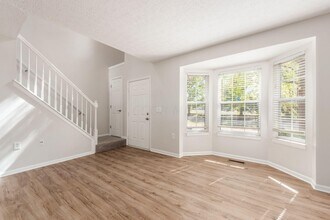 3055 Glenloch Cir in Dublin, OH - Building Photo - Building Photo