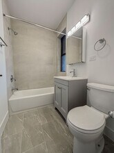 4604 N Winchester Ave, Unit 3-C in Chicago, IL - Building Photo - Building Photo
