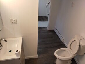 2119 W Norwegian St in Pottsville, PA - Building Photo - Building Photo