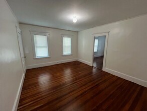 19 Michelman Ave, Unit 1 in Northampton, MA - Building Photo - Building Photo