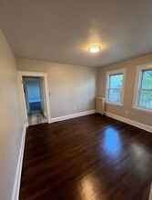 21 Forest St, Unit 1 in Boston, MA - Building Photo - Building Photo