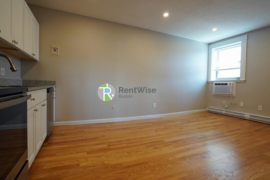 1200 Commonwealth Ave in Boston, MA - Building Photo