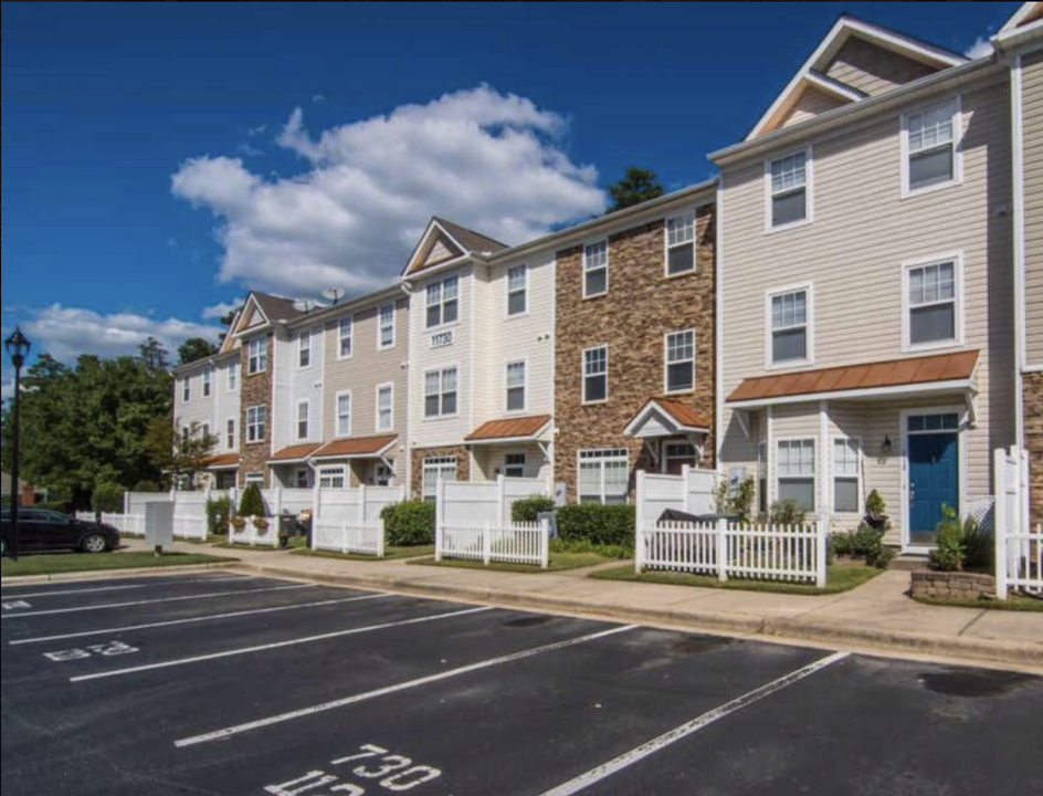 11730 Mezzanine Dr in Raleigh, NC - Foto de edificio