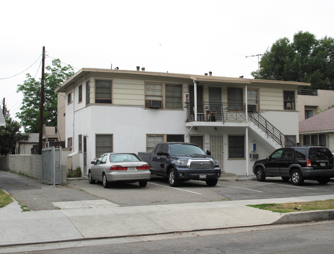 1155 Columbus Ave in Glendale, CA - Building Photo - Building Photo