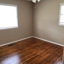 2350 Heather Way in Lexington, KY - Building Photo - Building Photo