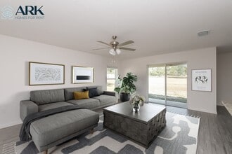 8825 Southern Charm Cir in Brooksville, FL - Building Photo - Building Photo