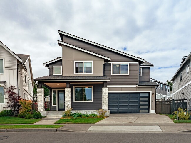 property at 32847 SE Cottonwood St