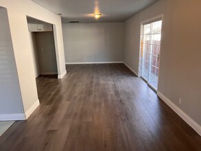 642 A St in Lincoln, CA - Building Photo - Building Photo