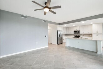 14141 Heritage Landing Blvd in Punta Gorda, FL - Building Photo - Building Photo