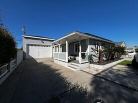 5933 Dagwood Ave in Lakewood, CA - Building Photo