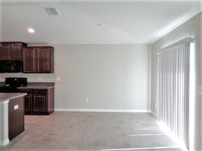1629 Climbing Dayflower Dr in Ruskin, FL - Building Photo - Building Photo