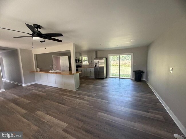 235 Bryce Rd in Queenstown, MD - Building Photo - Building Photo
