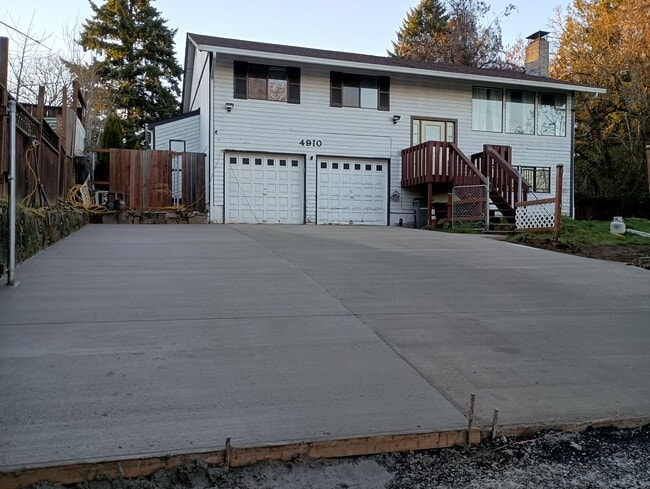 property at 4910 NW Washington St