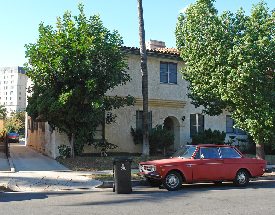 345 S Cochran Ave in Los Angeles, CA - Foto de edificio