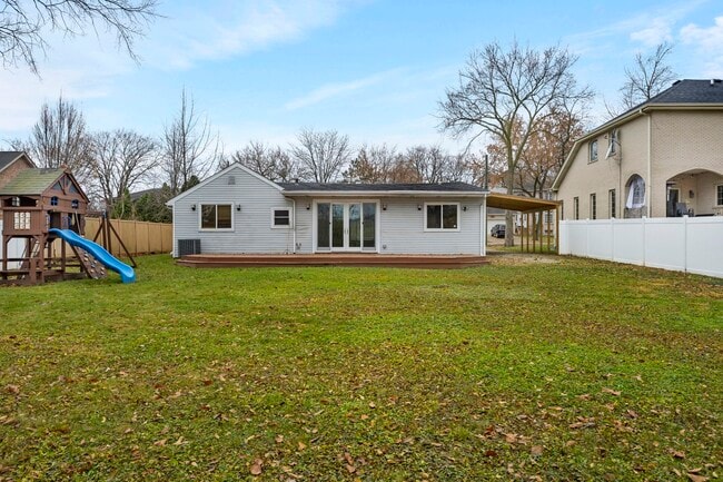 9059 Oneill Dr in Burr Ridge, IL - Building Photo - Building Photo