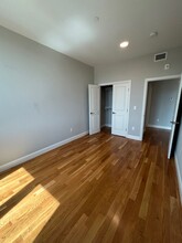 16 Taber St, Unit 405 in Boston, MA - Building Photo - Building Photo