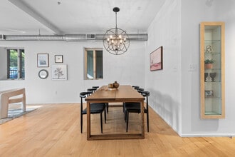 2307 15th St NW, Unit A in Washington, DC - Building Photo - Building Photo