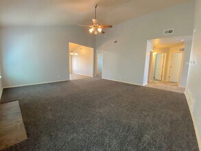 4909 Silver Ranch Ave in El Paso, TX - Building Photo - Building Photo
